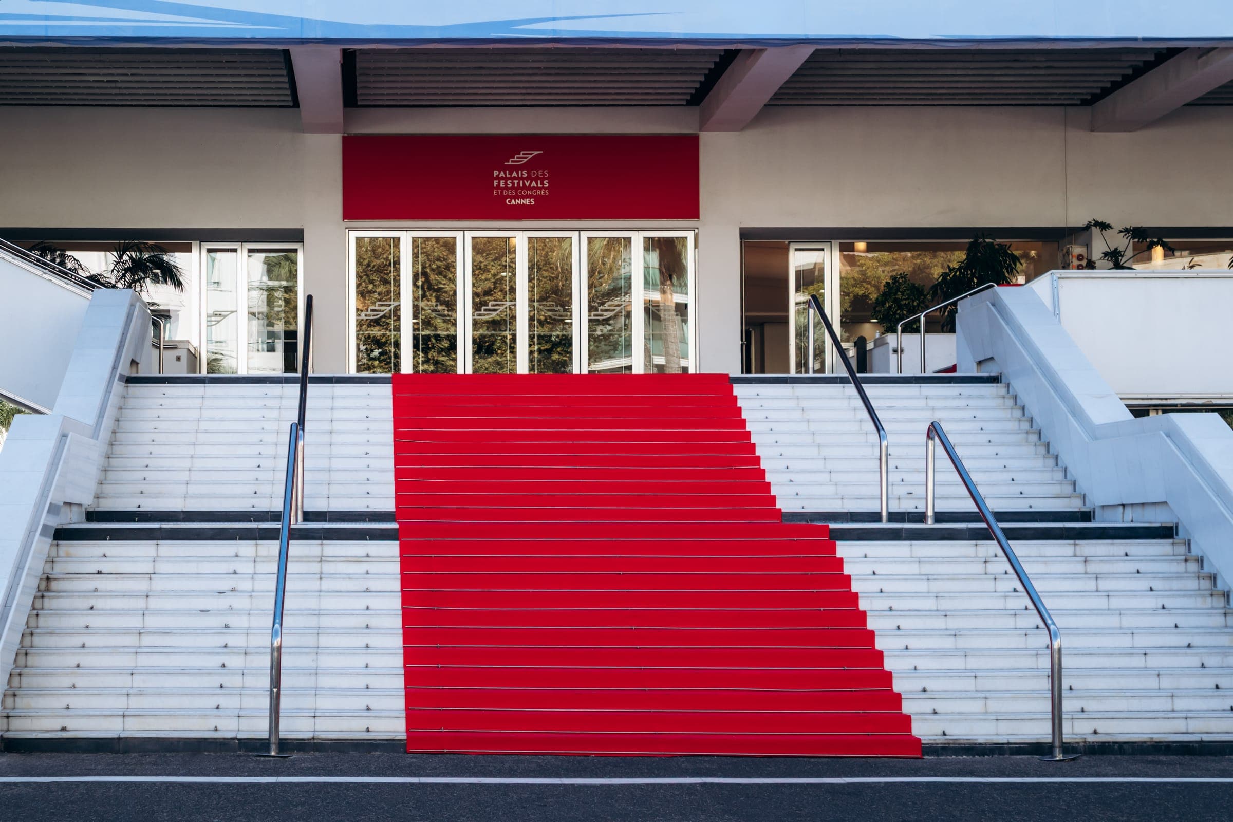 The Palais steps, before the evening ascent.