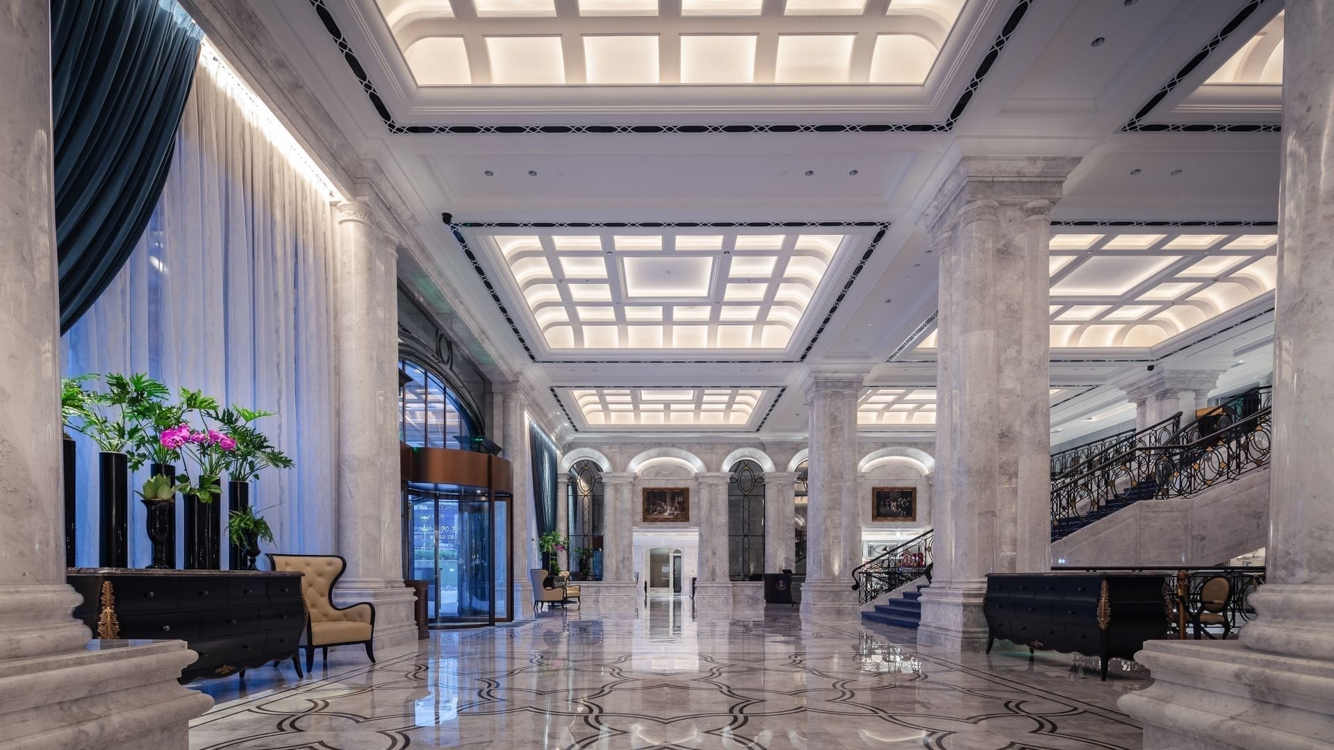 Where Should You Stay for the Monaco Red Cross Gala?