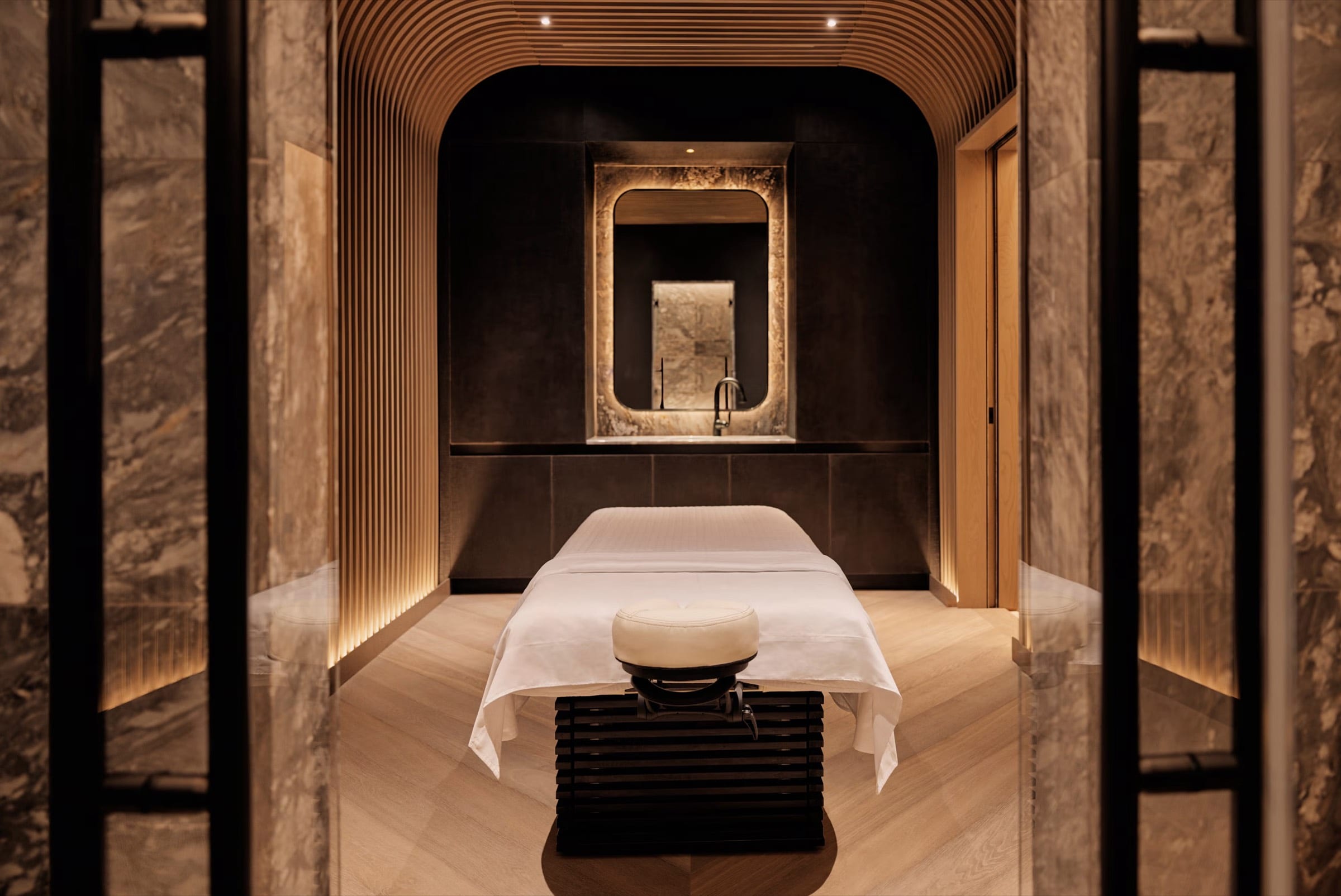 Dubai — Past the velvet of Armani